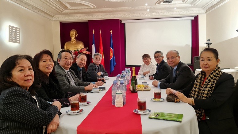 Vietnamese Ambassador to France receives Ai-Lao Overseas Vietnamese Friendship Association in France